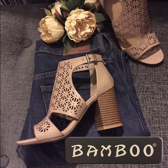 Taupe Low Cut stacked CHUNKY HEEL - Picture 4 of 8